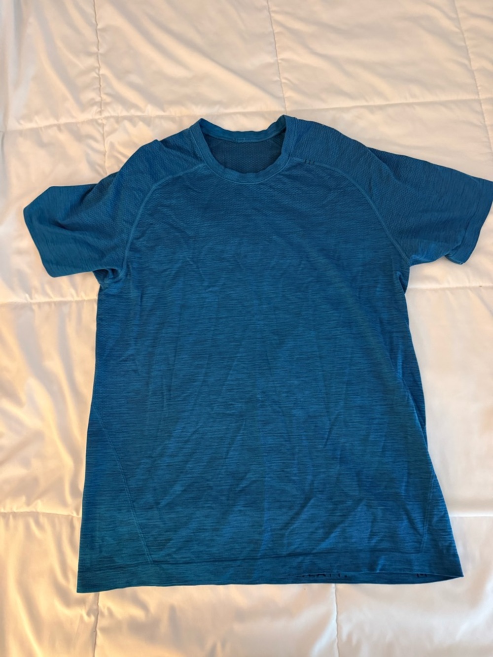 Men’s Short Sleeved Lululemon Metal Vent Tshirt (Medium)